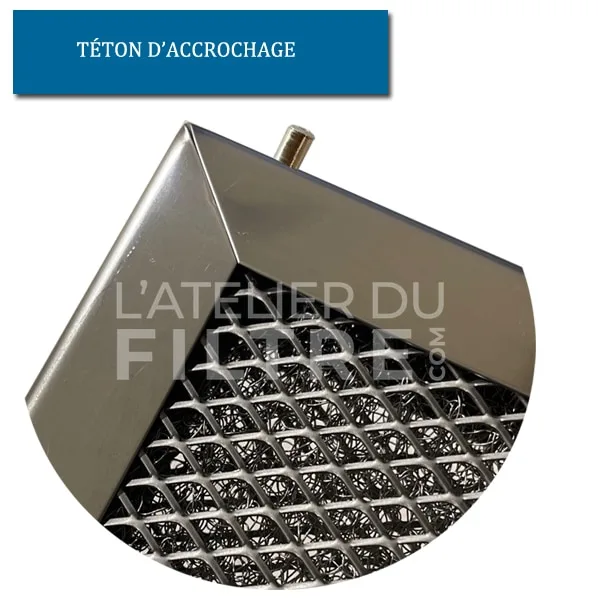 Zoom sur téton d'accrochage de filtre à maille pour hotte - L'Atelier du Filtre